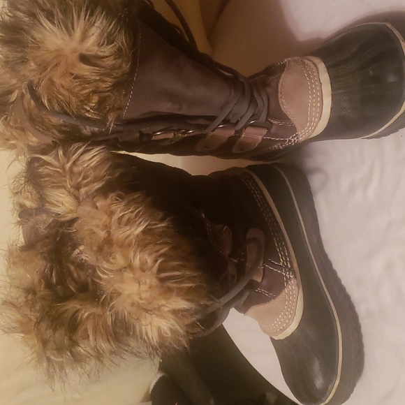 SOREL'S Joan of Arctic boots NWOB NEVER WORN - Picture 2 of 4